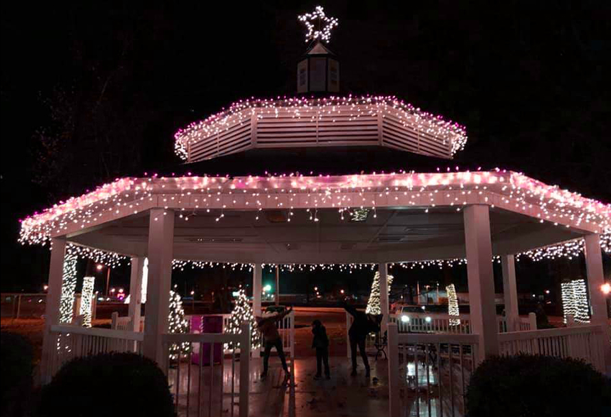 Christmas Lights in Cline Park, Arkansas | Black Hills Energy