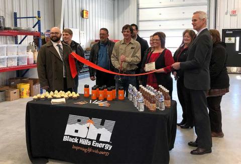 Broken Bow ribbon cutting